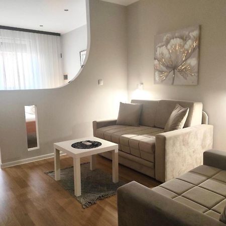 Apartments & Accommodation Stojic Novi Sad Exterior photo